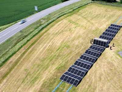 mobile-solar-container-store-foldable-photovoltaic-panels-green-energy-designboom-05